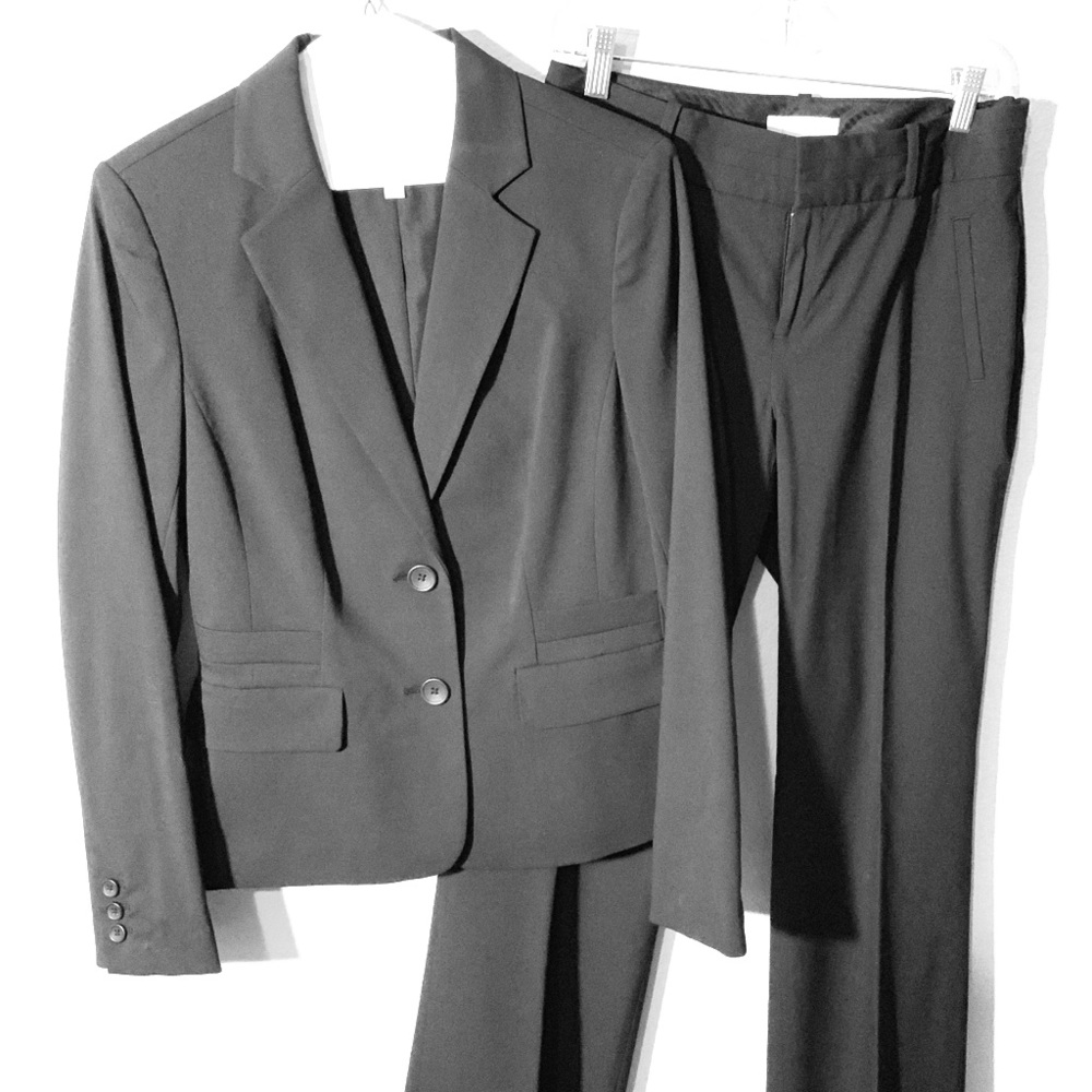 Banana Republic Black Suit (Pants + Blazer) NWOT